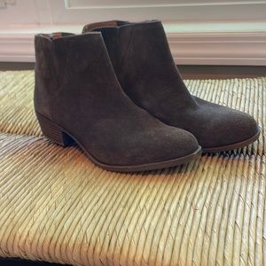 Lucky Brand Size 8.5